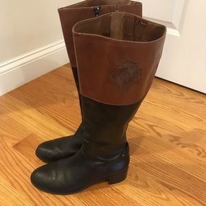 Etienne Aigner boots